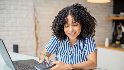 5 consejos financieros que puedes brindarles a tus colaboradores para gestionar la crisis