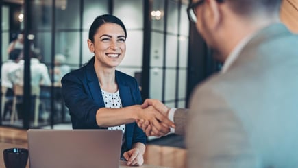¿Cómo el propósito de una empresa fortalece el reclutamiento de talentos?